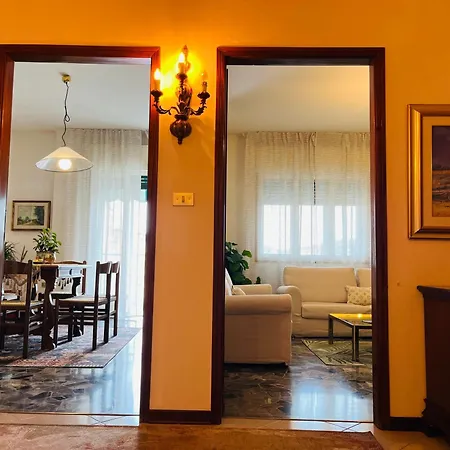 Luxury Relax Near Station Apartamento *